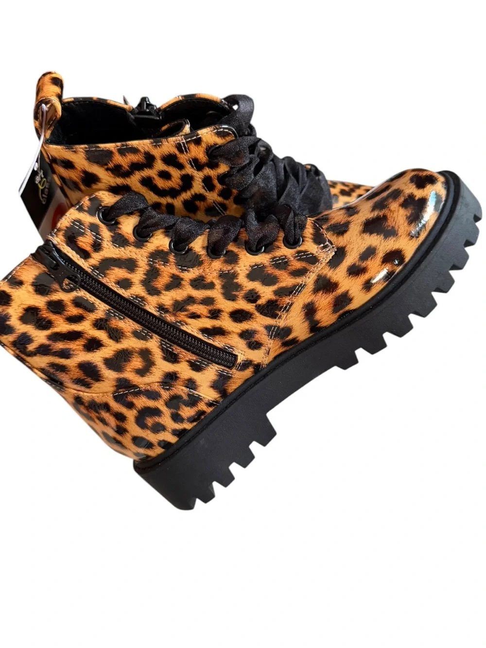Art Class Kayden Leopard Print Lace-Up Ankle Boots NWT size 3